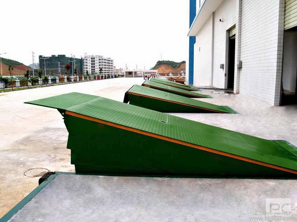 固定登車橋